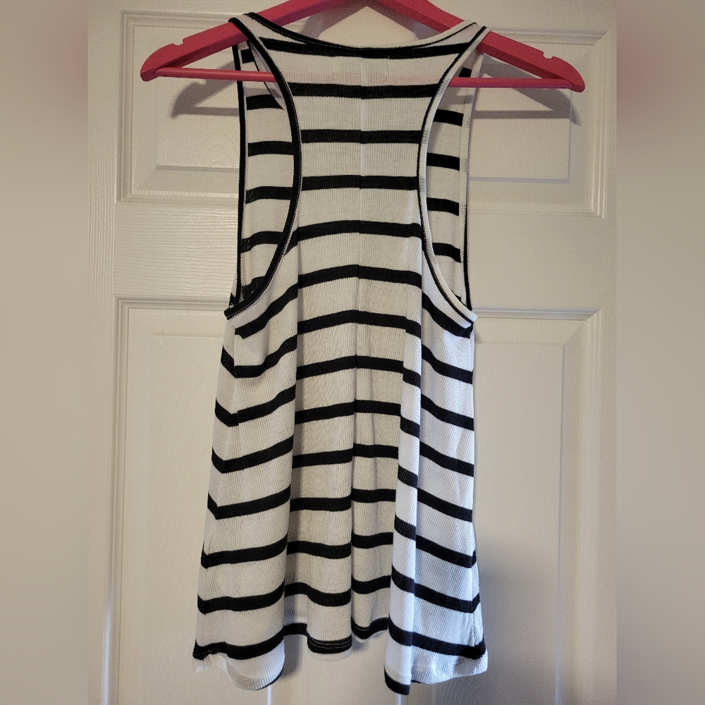 A&F Racerback Tank Top - Picture 2 of 5